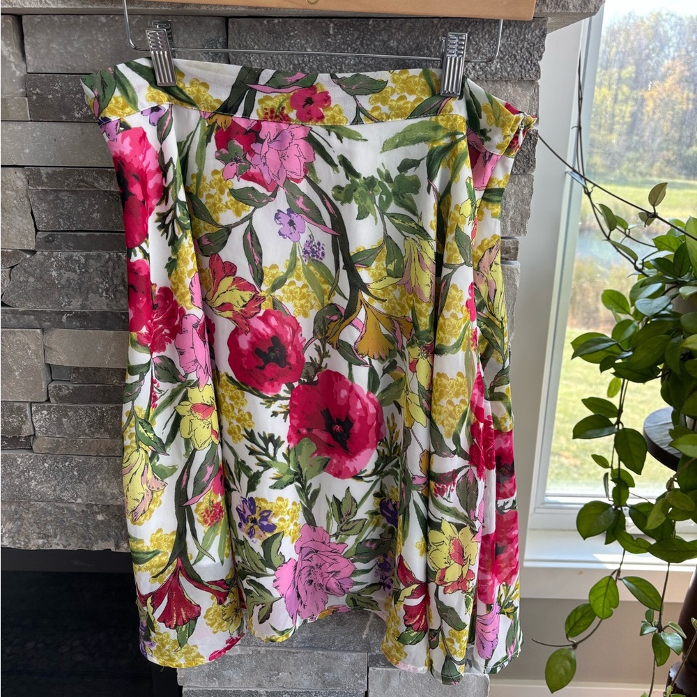 SERA | Floral Skirt | Size XL